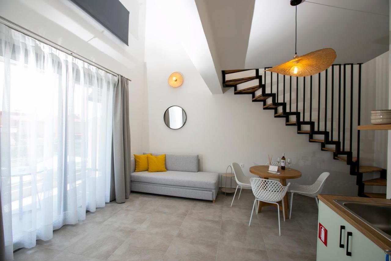 Arodo Suites Nea Iraklitsa Luaran gambar
