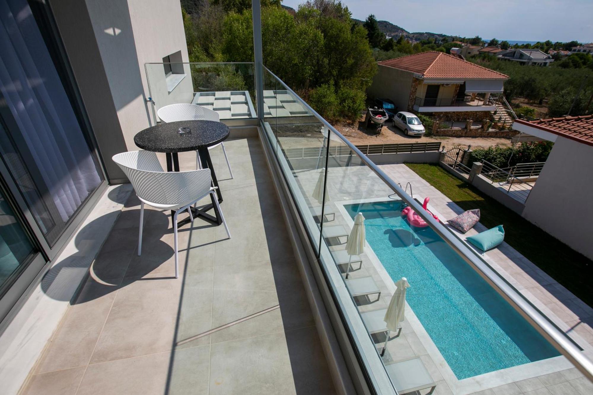 Arodo Suites Nea Iraklitsa Luaran gambar