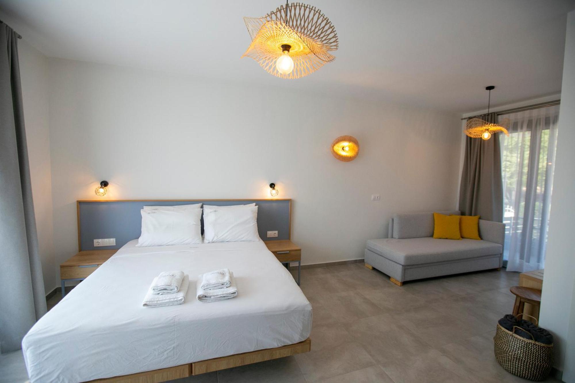 Arodo Suites Nea Iraklitsa Luaran gambar