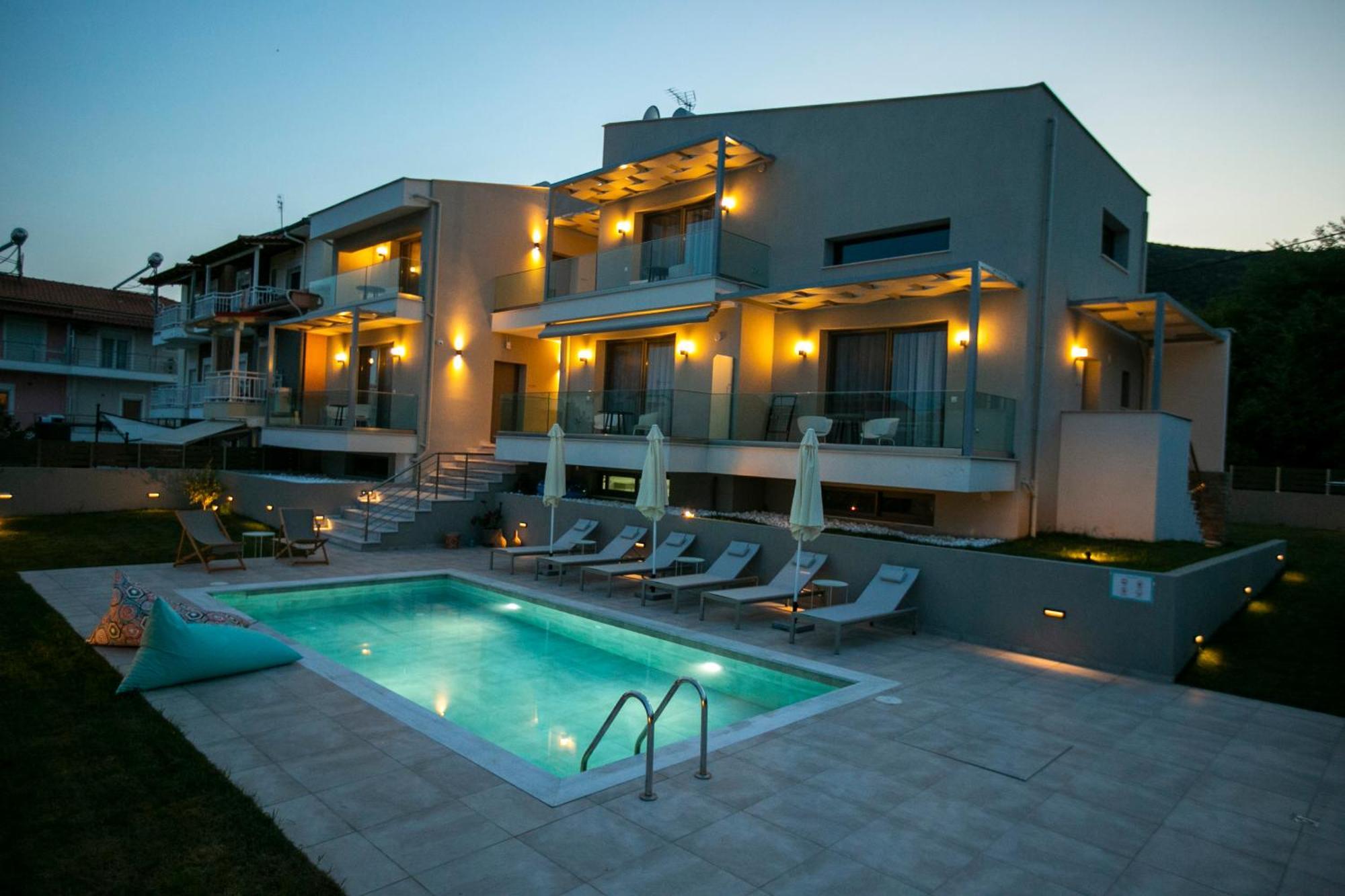 Arodo Suites Nea Iraklitsa Luaran gambar