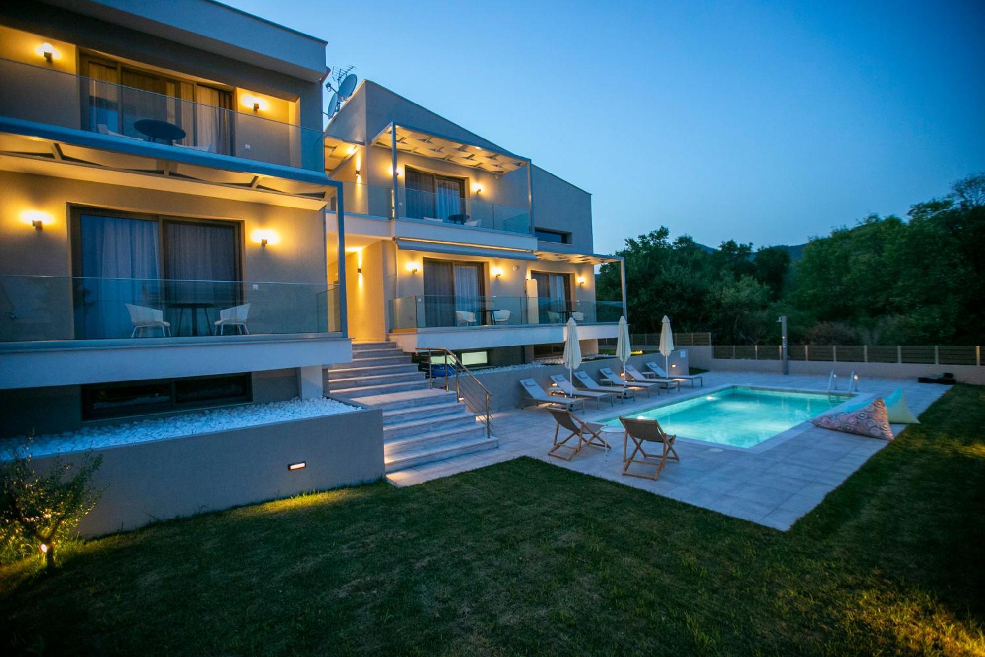 Arodo Suites Nea Iraklitsa Luaran gambar