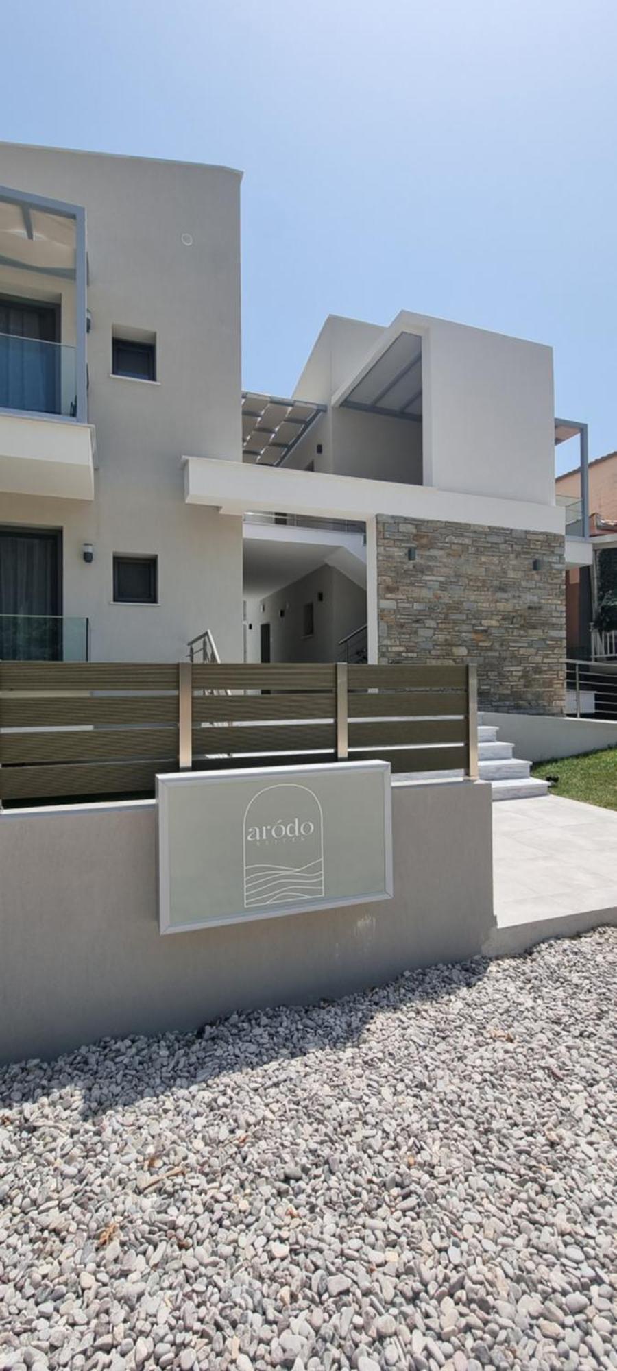 Arodo Suites Nea Iraklitsa Luaran gambar