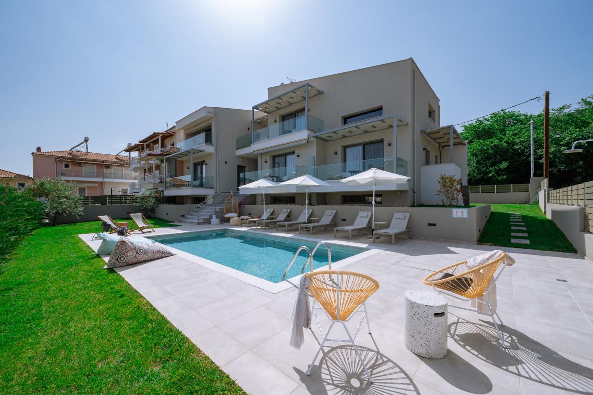 Arodo Suites Nea Iraklitsa Luaran gambar