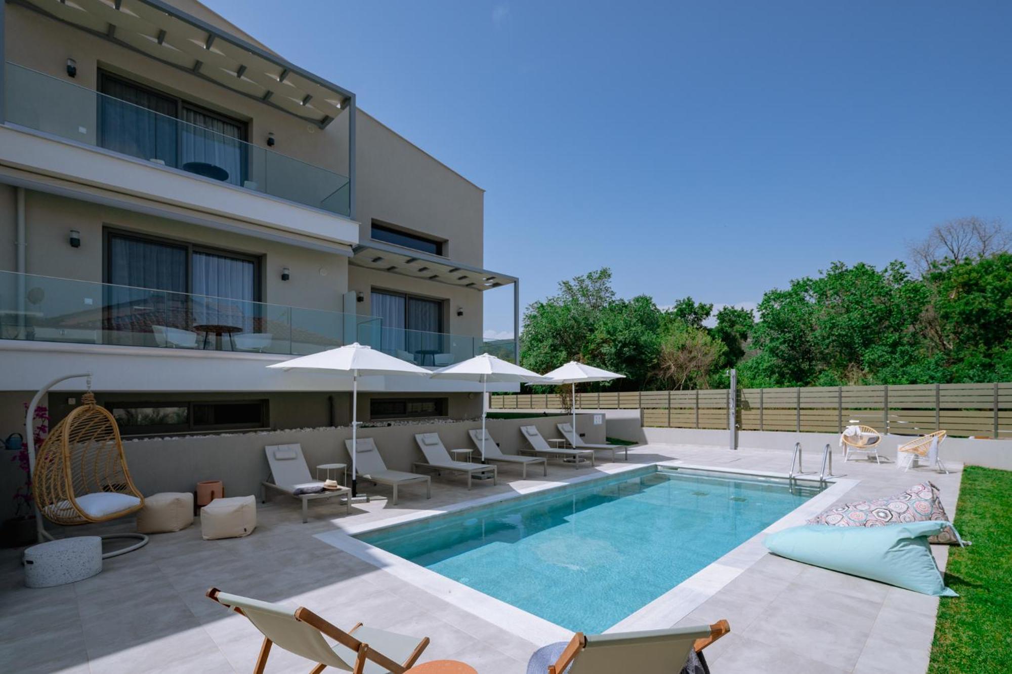 Arodo Suites Nea Iraklitsa Luaran gambar